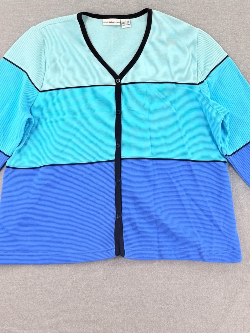 croft & barrow Light Aqua Top with Black Trim